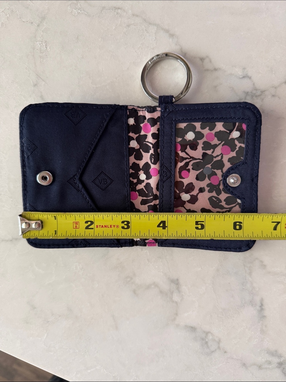 6/$30 Vera Bradley Navy Card Holder Keyring - Picture 6 of 7